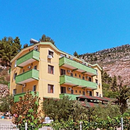 Hotel Bolonja Shëngjin エクステリア 写真