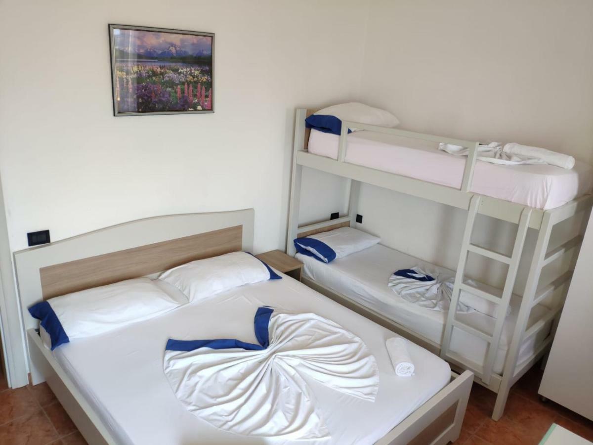 Hotel Bolonja Shëngjin エクステリア 写真