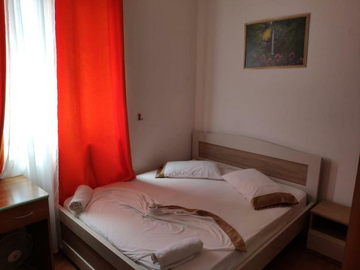 Hotel Bolonja Shëngjin エクステリア 写真